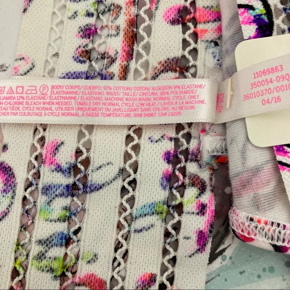 PINK Victoria’s Secret Extra Low Rise Thong Large - Picture 7 of 8